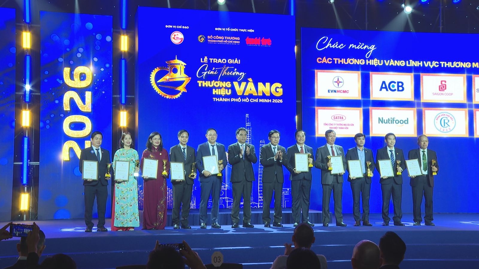 11h30-ong-loc-ha-du-vinh-danh-thuong-hieu-vang-oktransfer3-17919618401572132761444-150341-1792031413.jpg