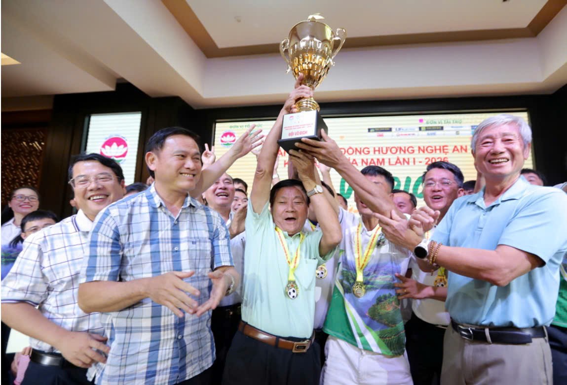 cup-1789384505.jpg