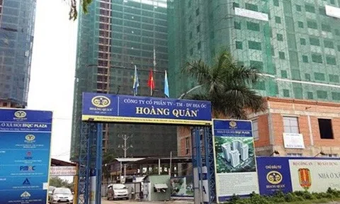 Ngân hàng thông báo thu giữ hàng loạt bất động sản tại TP HCM để xử lý khoản nợ của Địa ốc Hoàng Quân