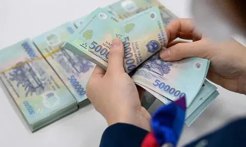 Cuộc đua vốn hóa ngân hàng: VPBank vượt VietinBank lên đứng thứ 3, LPBank giảm mạnh nhất