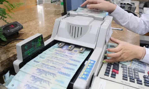 NHNN yêu cầu các ngân hàng phải giảm lãi suất huy động 0,5%/năm