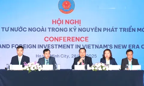Đề xuất nới room ngoại ngân hàng Việt lên 50%