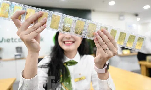 Ngân hàng lãi đậm từ kinh doanh vàng