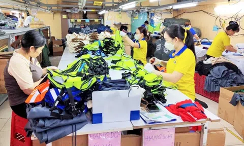 Doanh nghiệp dệt may hồi hộp chờ tin lành từ đàm phán thuế với Mỹ