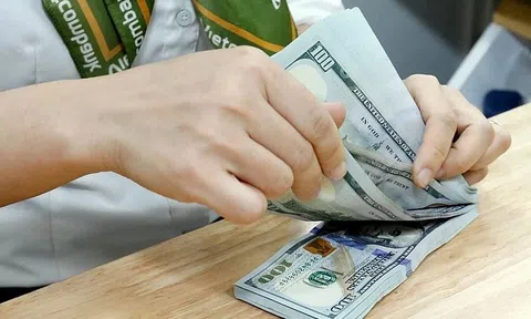 USD và Nhân dân tệ cùng tăng, tỷ giá ngoại tệ nóng ngay đầu tuần