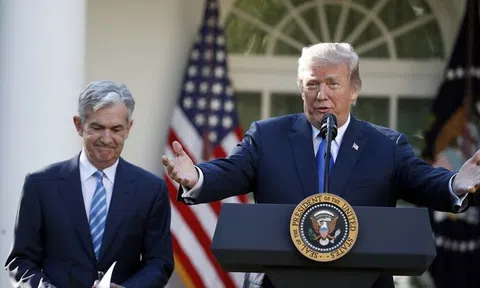 Tổng thống Trump gọi Chủ tịch Fed là 'kẻ thất bại thảm hại', đòi hạ lãi suất ngay lập tức