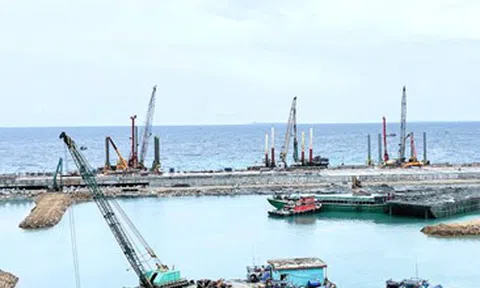 Tập đoàn SK (Hàn Quốc) muốn triển khai các dự án năng lượng, logistic tại Ninh Thuận 