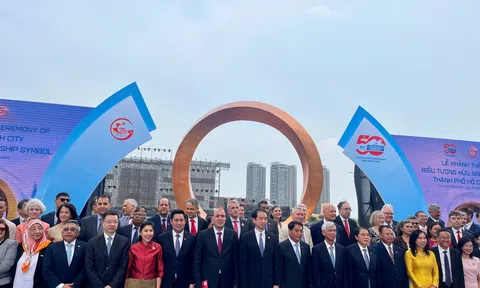 TP.HCM: Biểu tượng Hữu nghị quốc tế khẳng định sự hợp tác với toàn thế giới