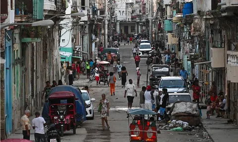 Cuba có điện trở lại sau 29 giờ mất điện toàn quốc