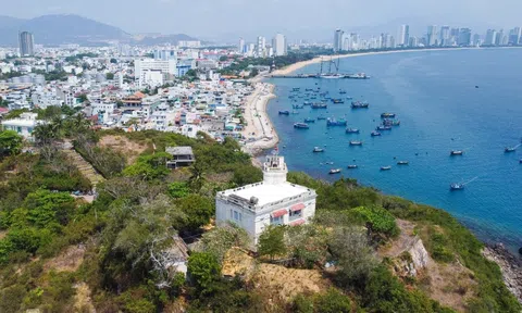 Thăm hai biệt thự ở di tích lầu Bảo Đại sau trùng tu