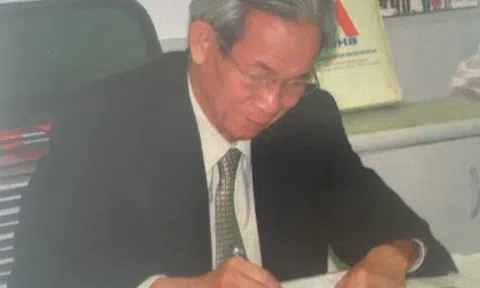 Chuyện "ông đồng tiền kẽm"