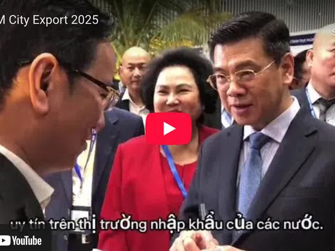 Lãnh đạo TPHCM livestream giới thiệu hàng Việt