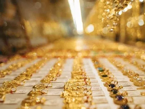 Giá vàng tăng vọt lên đến 122,5 triệu đồng/lượng