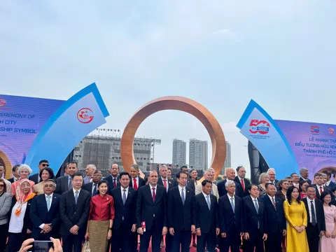 TP.HCM: Biểu tượng Hữu nghị quốc tế khẳng định sự hợp tác với toàn thế giới