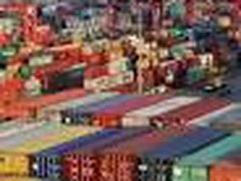 Đối mặt thuế quan từ Mỹ: Doanh nghiệp cần đầu tư cho thương hiệu hàng Việt