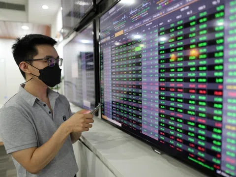 Vì sao nhà đầu tư vẫn không thoát lỗ khi chứng khoán tăng điểm?