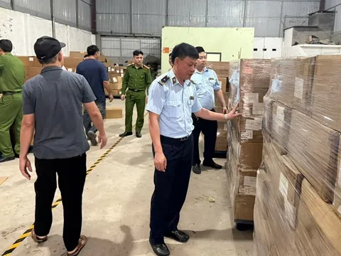 Quản lý thị trường TP.HCM: Hàng loạt mỹ phẩm và thực phẩm chức năng không rõ nguồn gốc