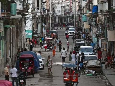 Cuba có điện trở lại sau 29 giờ mất điện toàn quốc