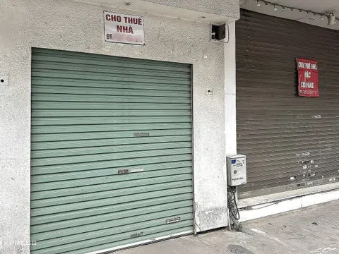 Nhiều mặt bằng trên 'đất vàng' tiếp tục ế khách thuê
