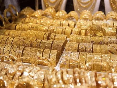 Kiến nghị cho doanh nghiệp vàng trang sức được nhập khẩu 50 tấn vàng/năm và vay vàng trong dân