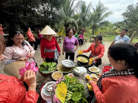 Lễ 30/4 về miền Tây: ngắm đảo ở An Giang, thăm rừng tại Cà Mau, du lịch sinh thái Đồng Tháp, Vĩnh Long, Cần Thơ