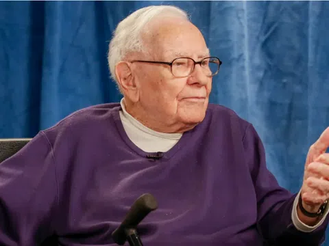 Đại hội cổ đông 2026 Berkshire Hathaway: Warren Buffett cảnh báo tâm lý 'đánh bạc' của thị trường