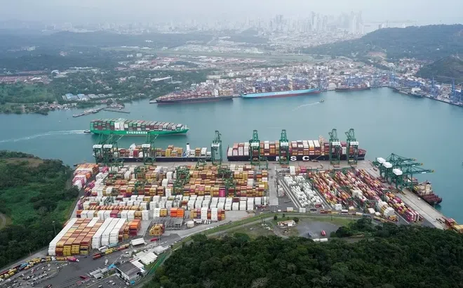 Hormuz bị phong tỏa, phí qua kênh Panama vọt lên 4 triệu USD