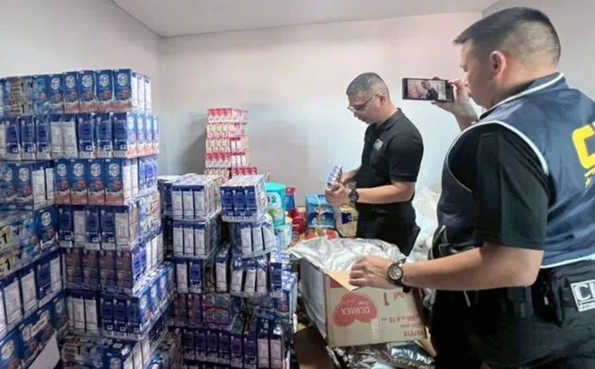 Gom sữa, cà phê và bột ngọt cận date và hết hạn bán trên các sàn thương mại điện tử thu lợi gấp 10 lần trong 2 năm, đường dây tinh vi đã bị triệt phá