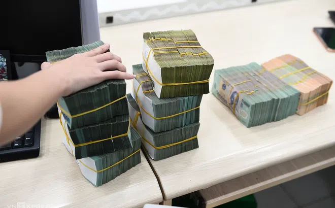Lãi suất thỏa thuận chạm mốc 9% một năm